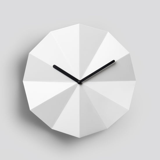Delta Clock: White - DIGS