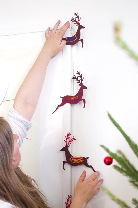 Reindeer Hanging Garland - DIGS