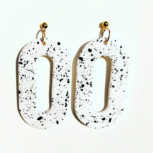 Octavia Oval Earrings