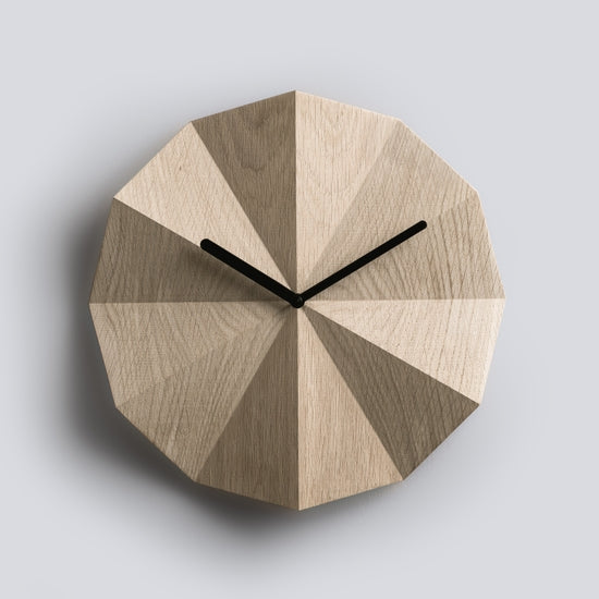 Delta Clock: Oak