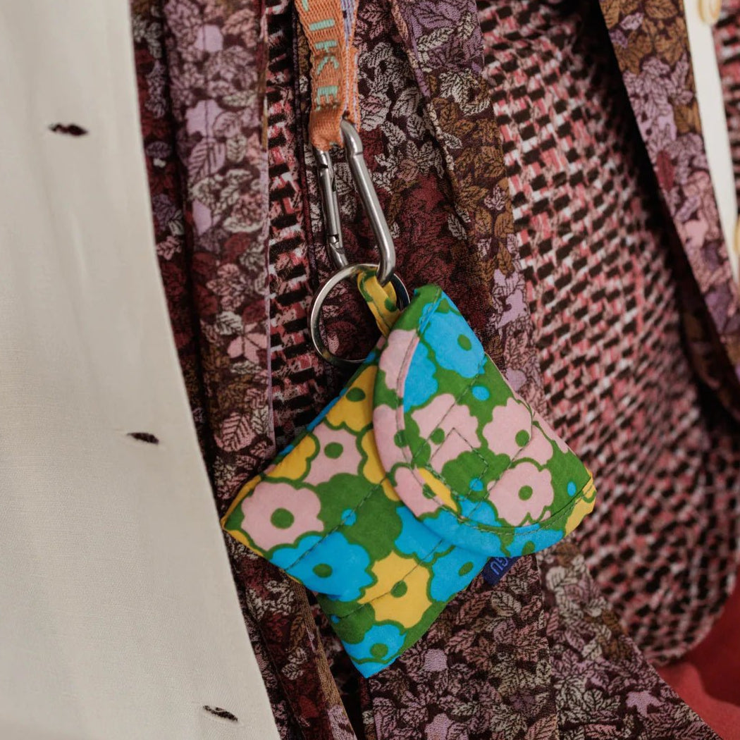 Puffy Earbuds Case - DIGS