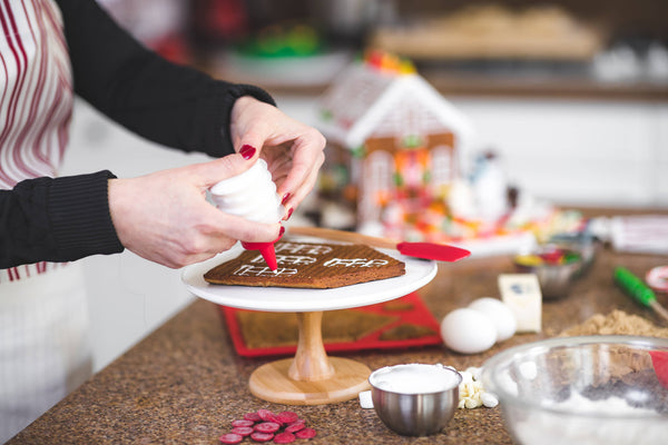 Make Your Own Gingerbread House Baking Set
