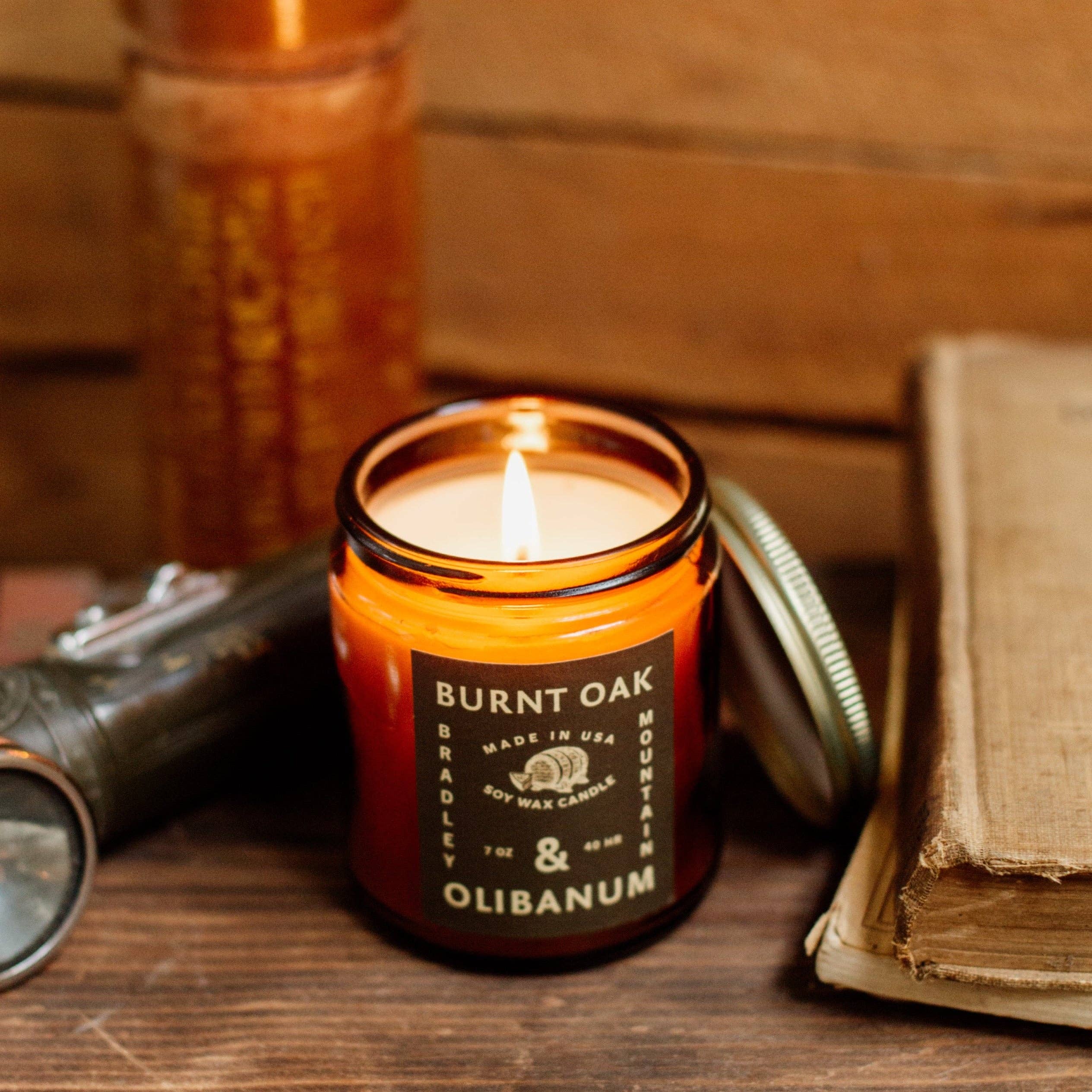 Burnt Oak & Olibanum Candle