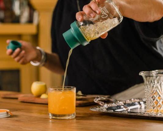 Cocktail Shaker & Strainer Lid