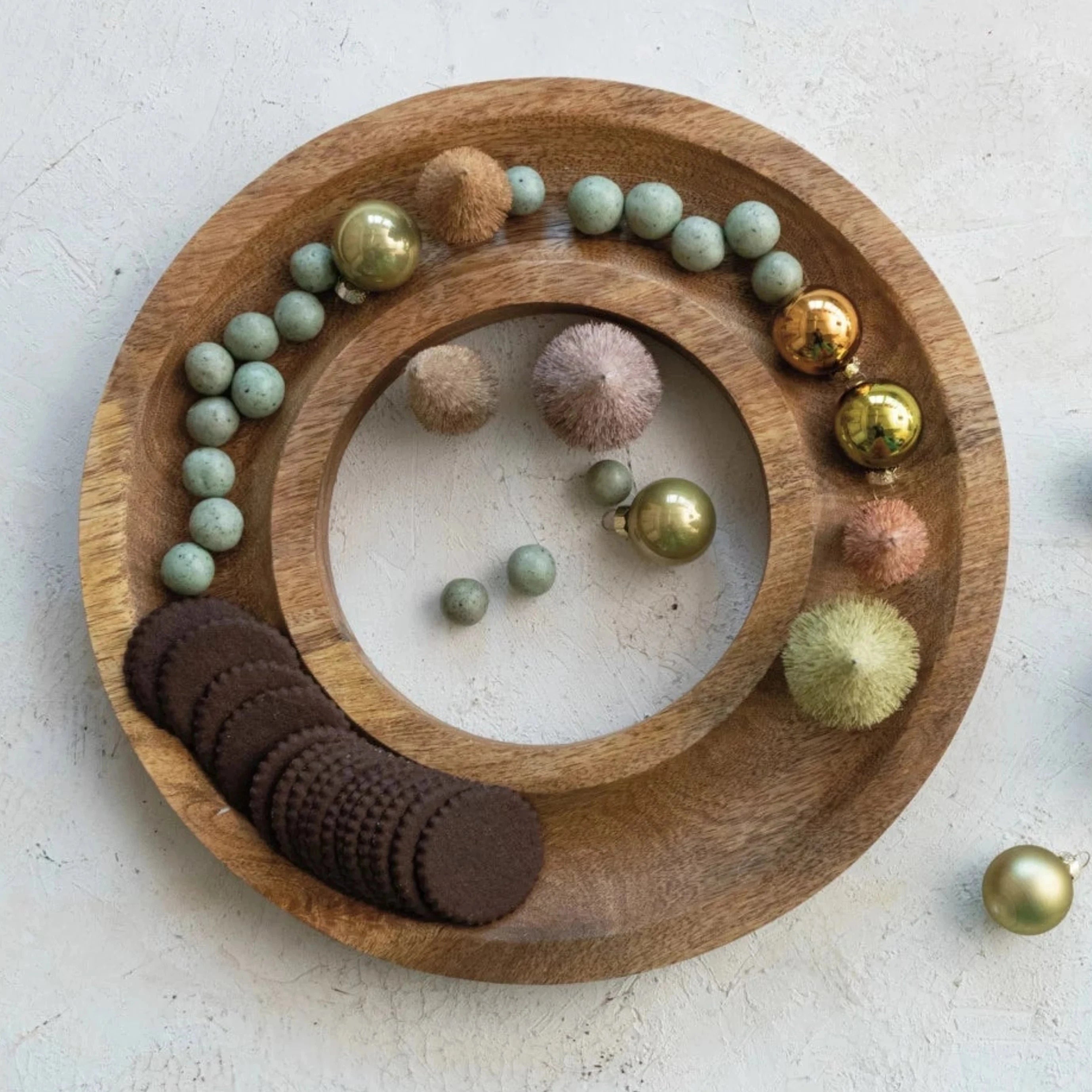 Mango Wood Ring-Shaped Tray