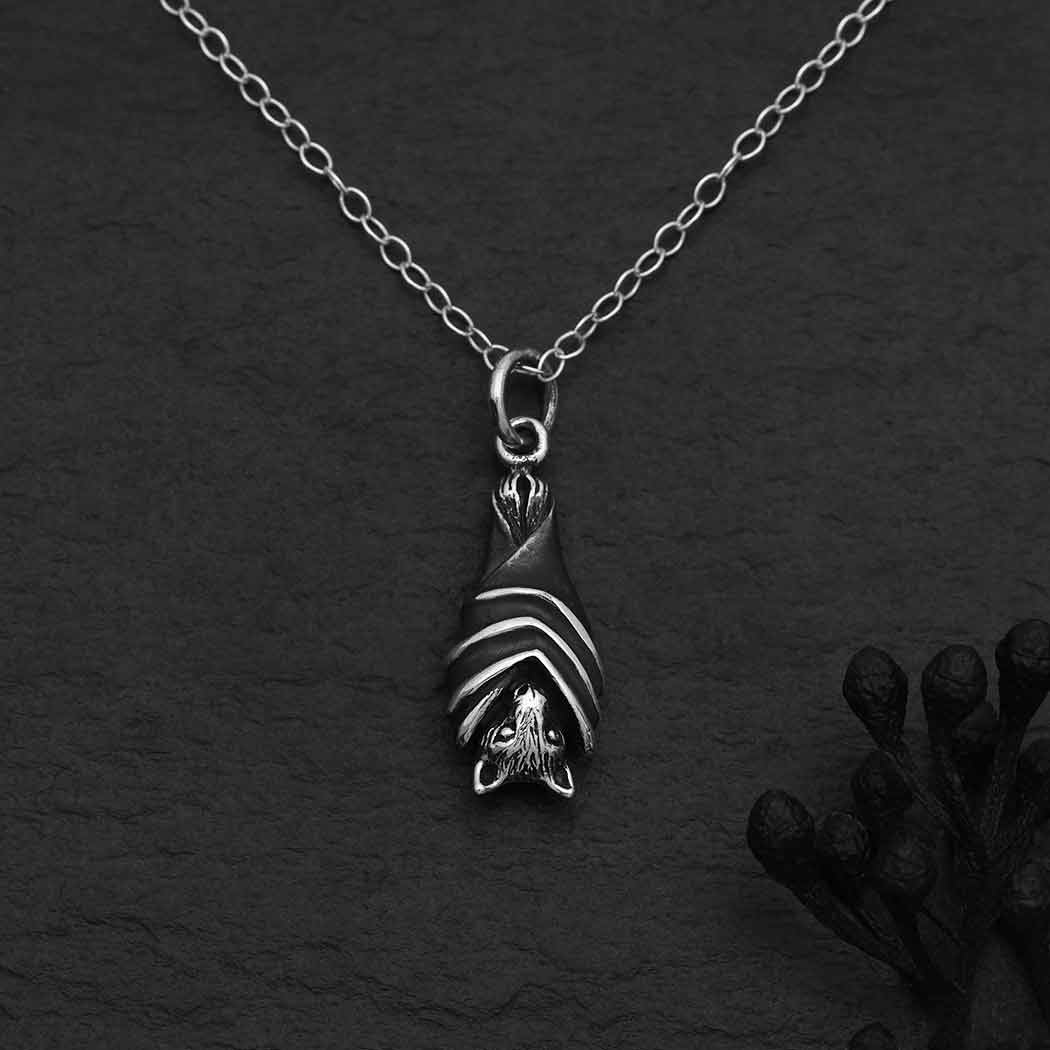 Hanging Bat 18 Inch Necklace