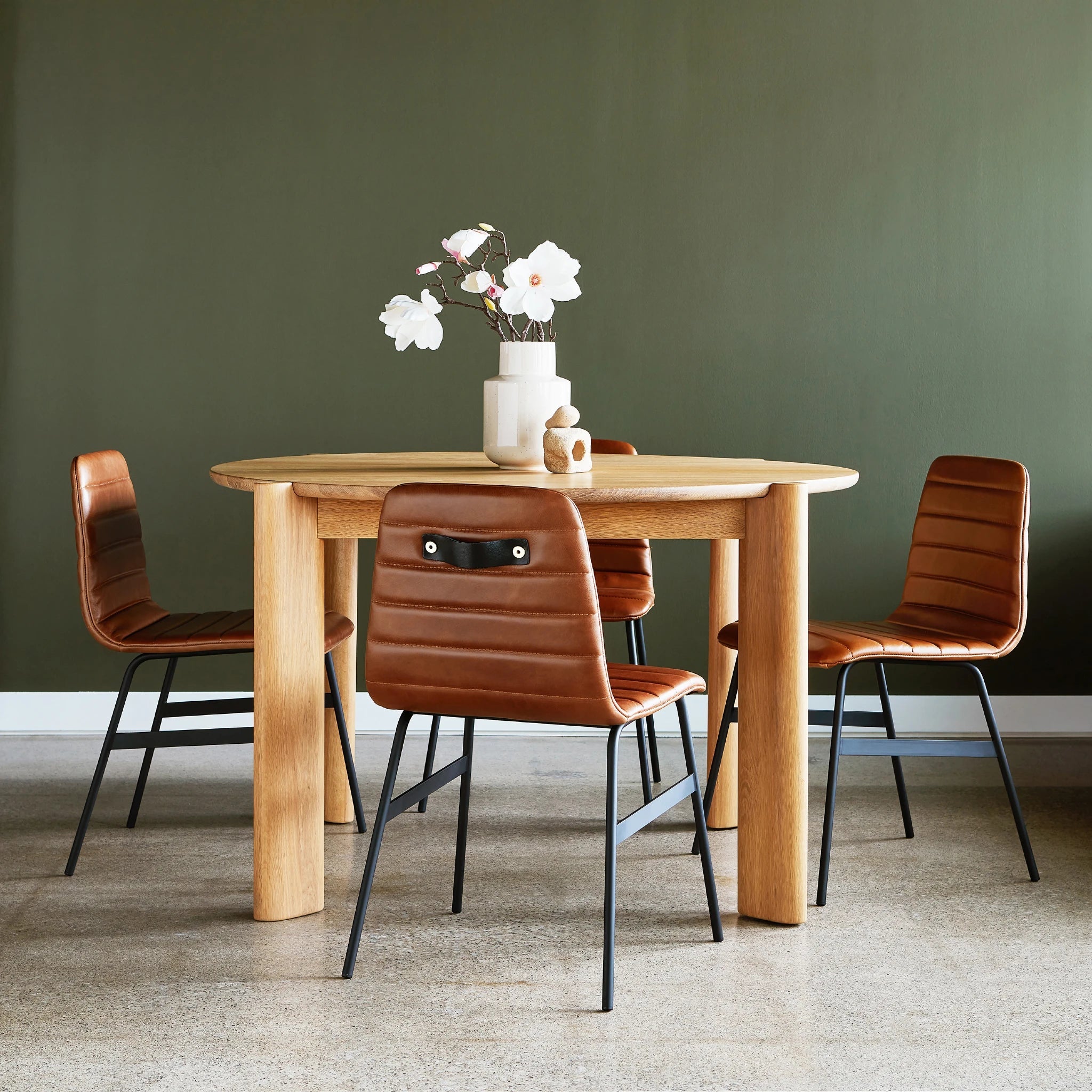 Bancroft Round Dining Table - DIGS