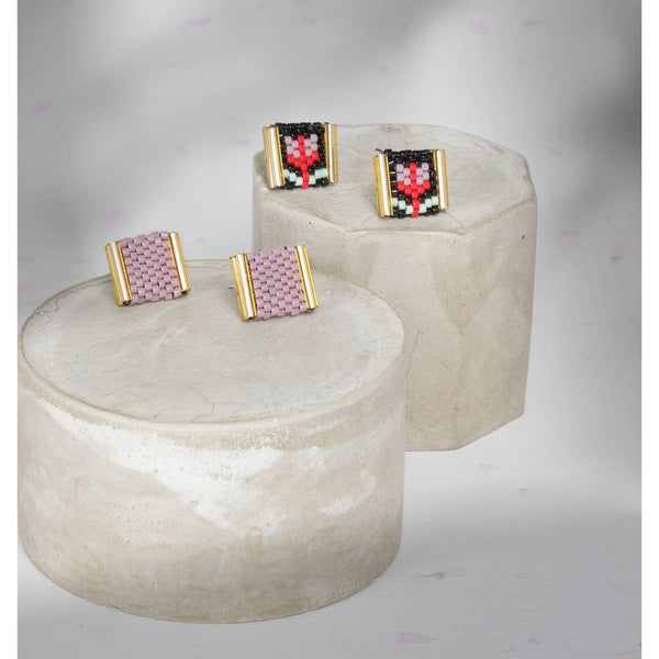 Beaded Tulip Stud Earrings (Black/Lilac) - DIGS