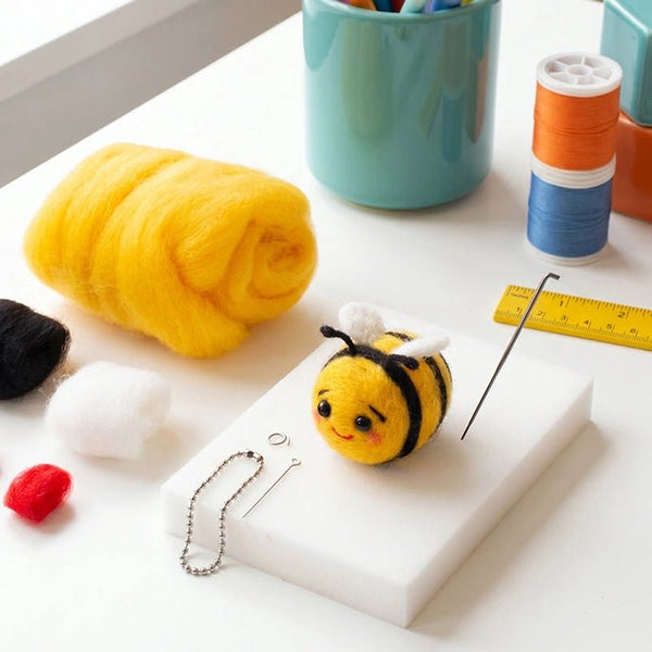 Bumble Bee Felting Kit - DIGS