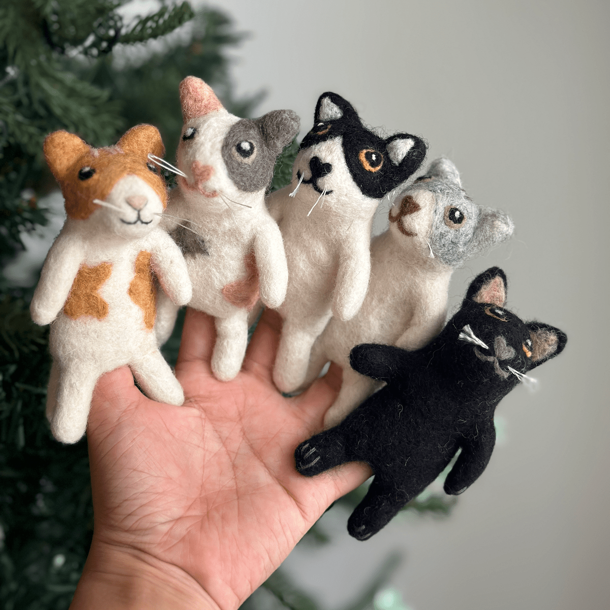 Cat Finger Puppet - DIGS