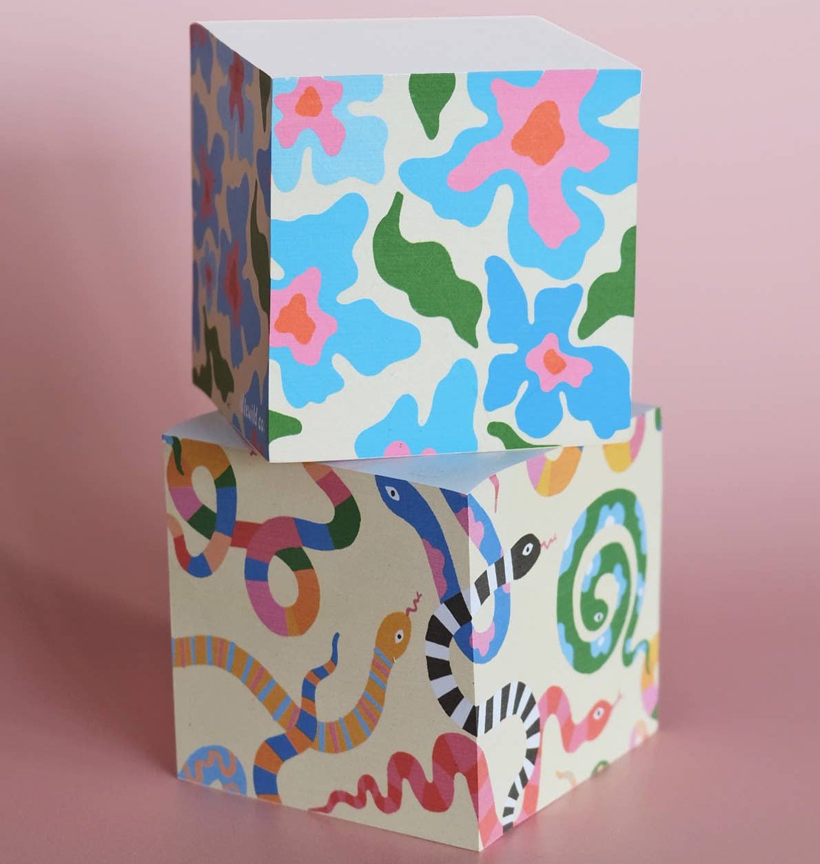 Colorful Snakes Sticky Note Cube - DIGS