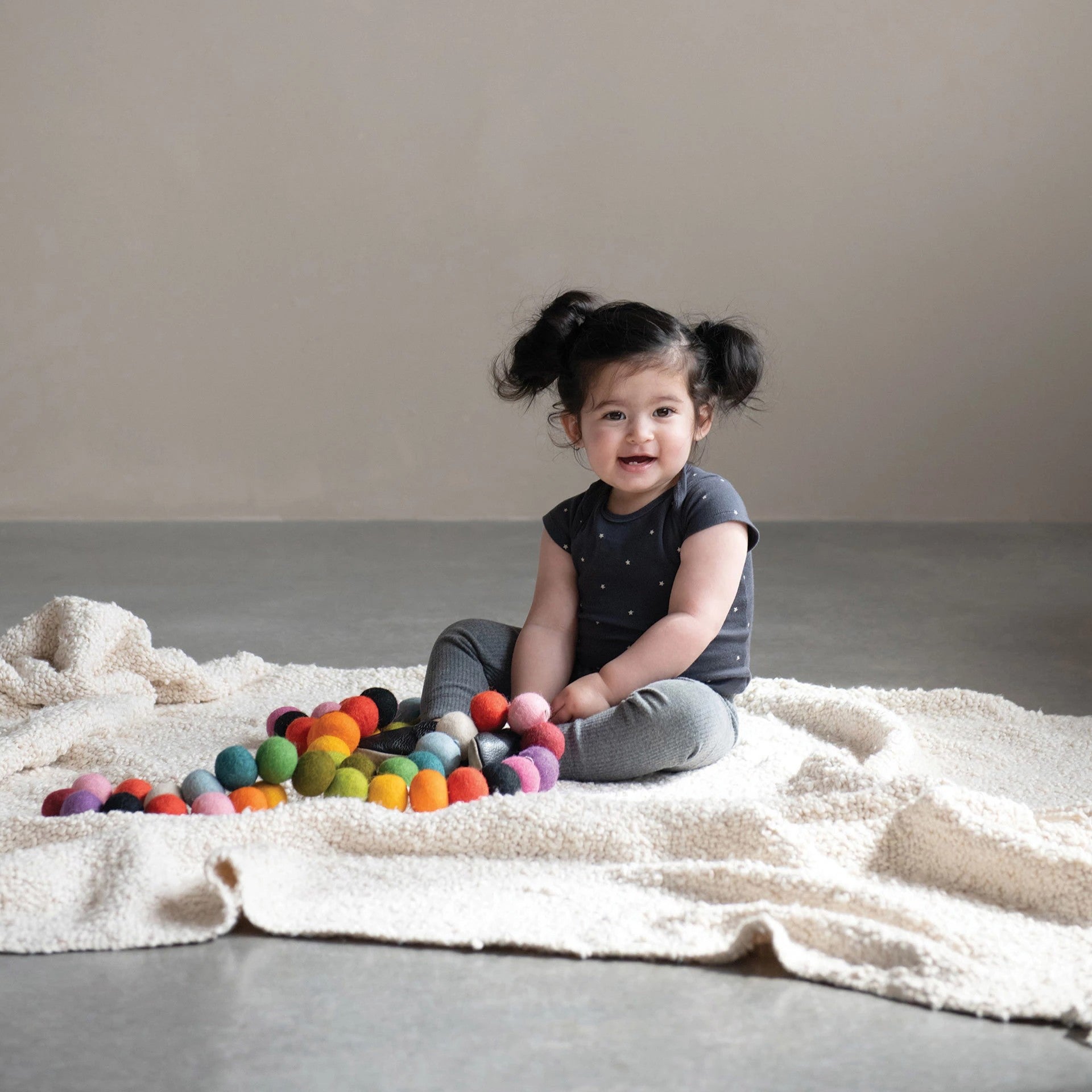 Colorful Wool Ball Garland - DIGS