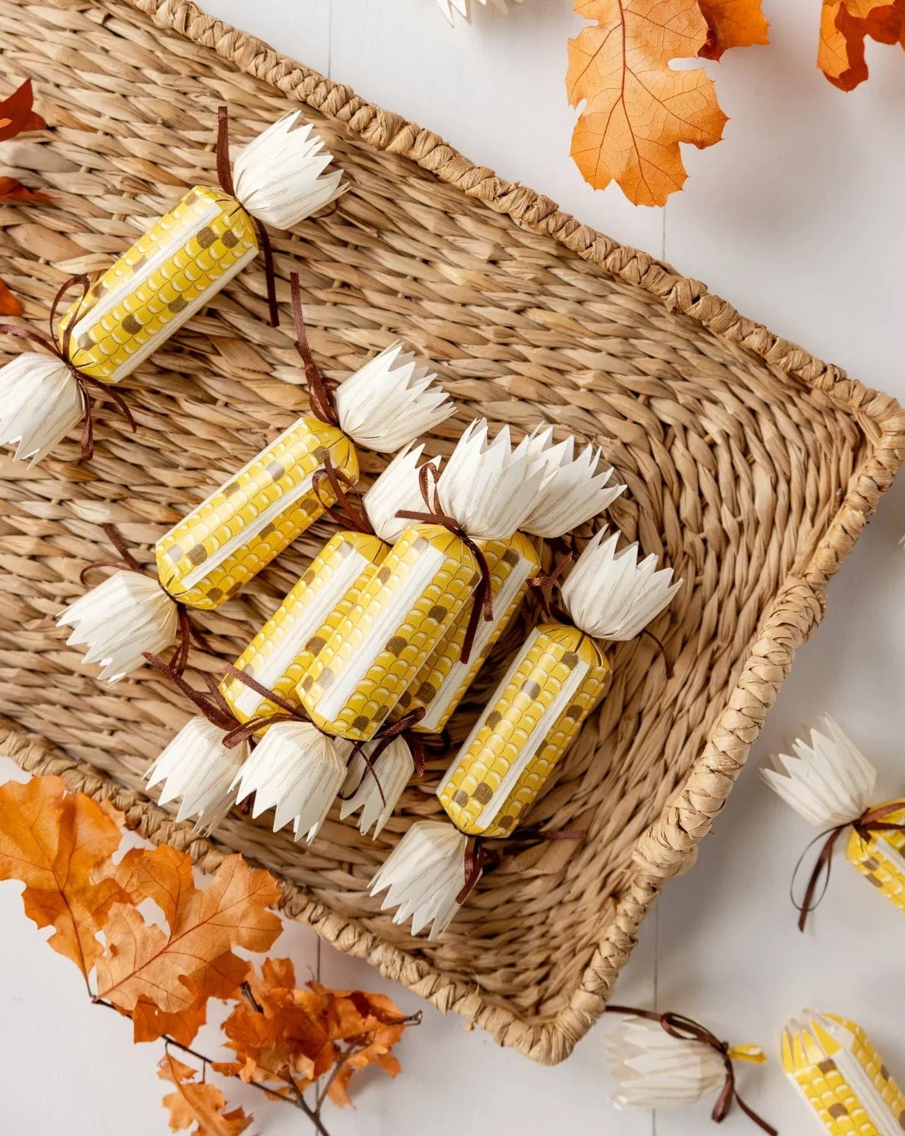 Corn-Shaped Party Crackers - DIGS