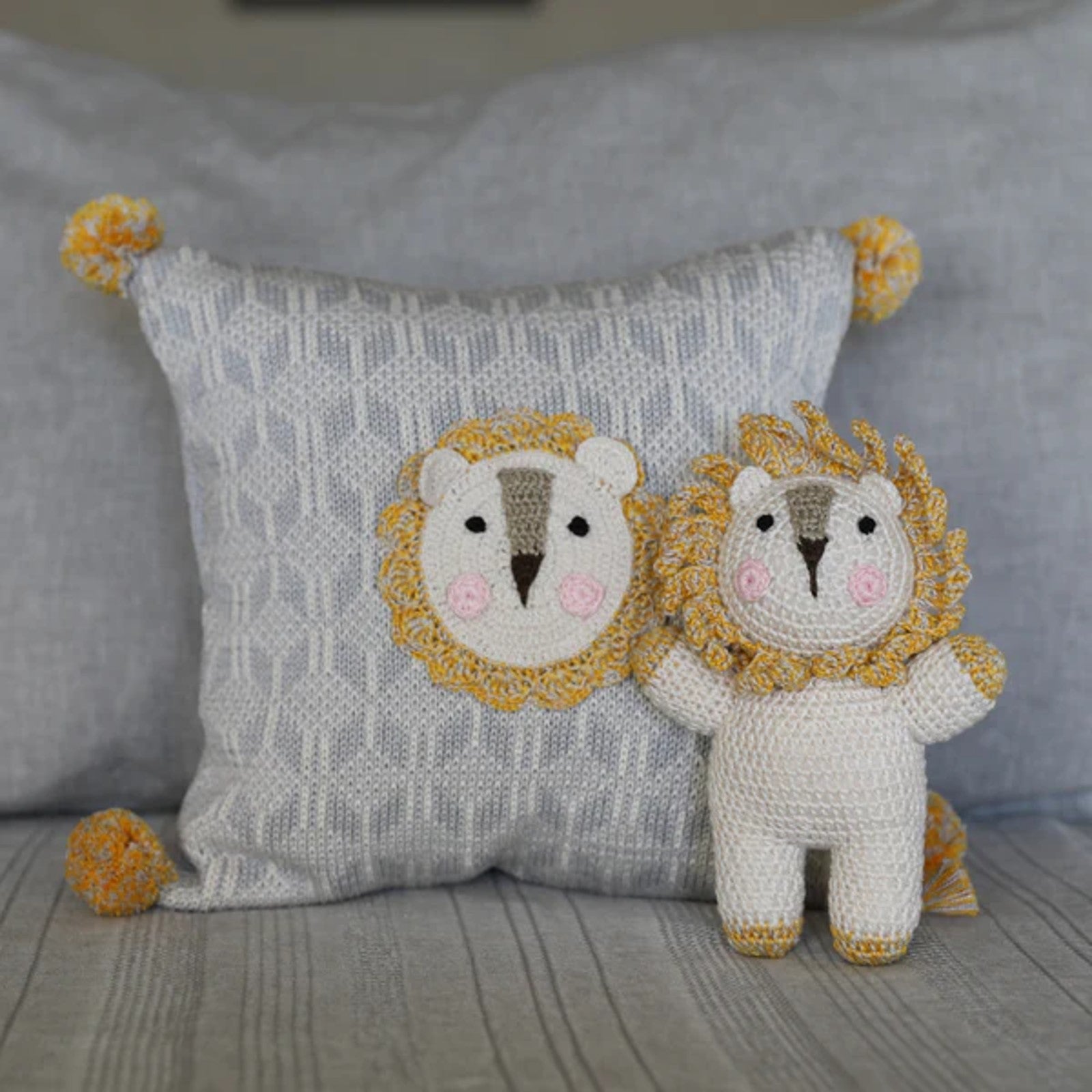 Crochet Lion Stuffed Animal - DIGS