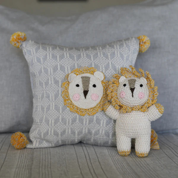 Crochet Lion Stuffed Animal - DIGS