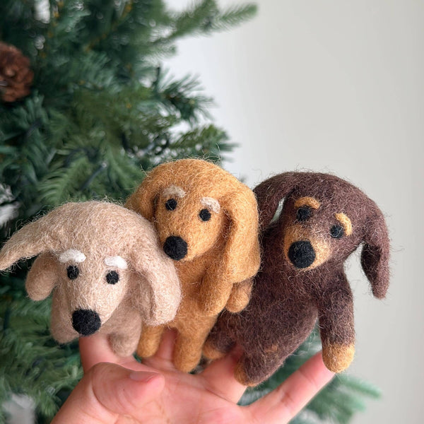 Dachshund Dog Finger Puppet - DIGS
