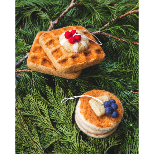 Felted Breakfast Ornament - DIGS