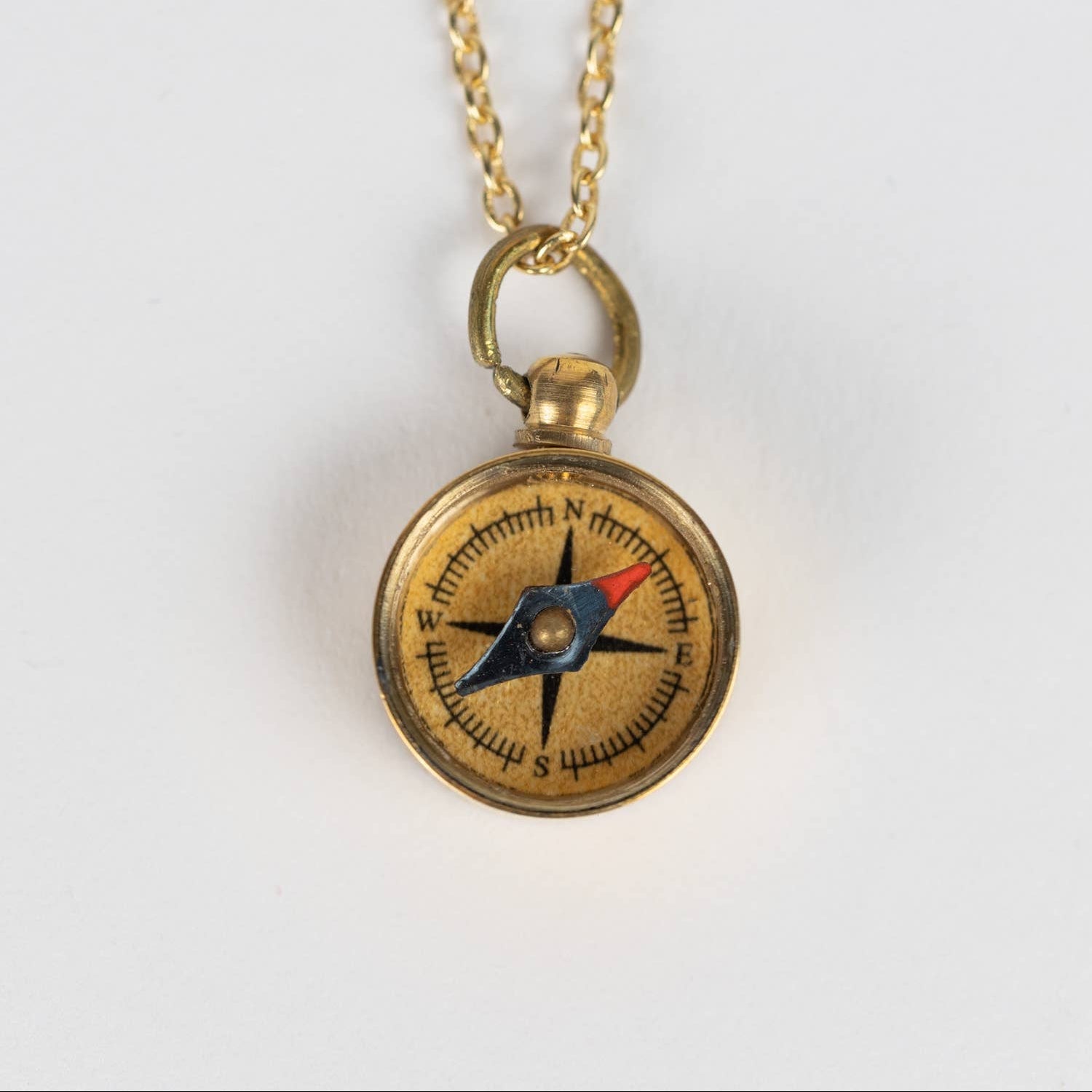 Find Your Way Compass Necklace - DIGS