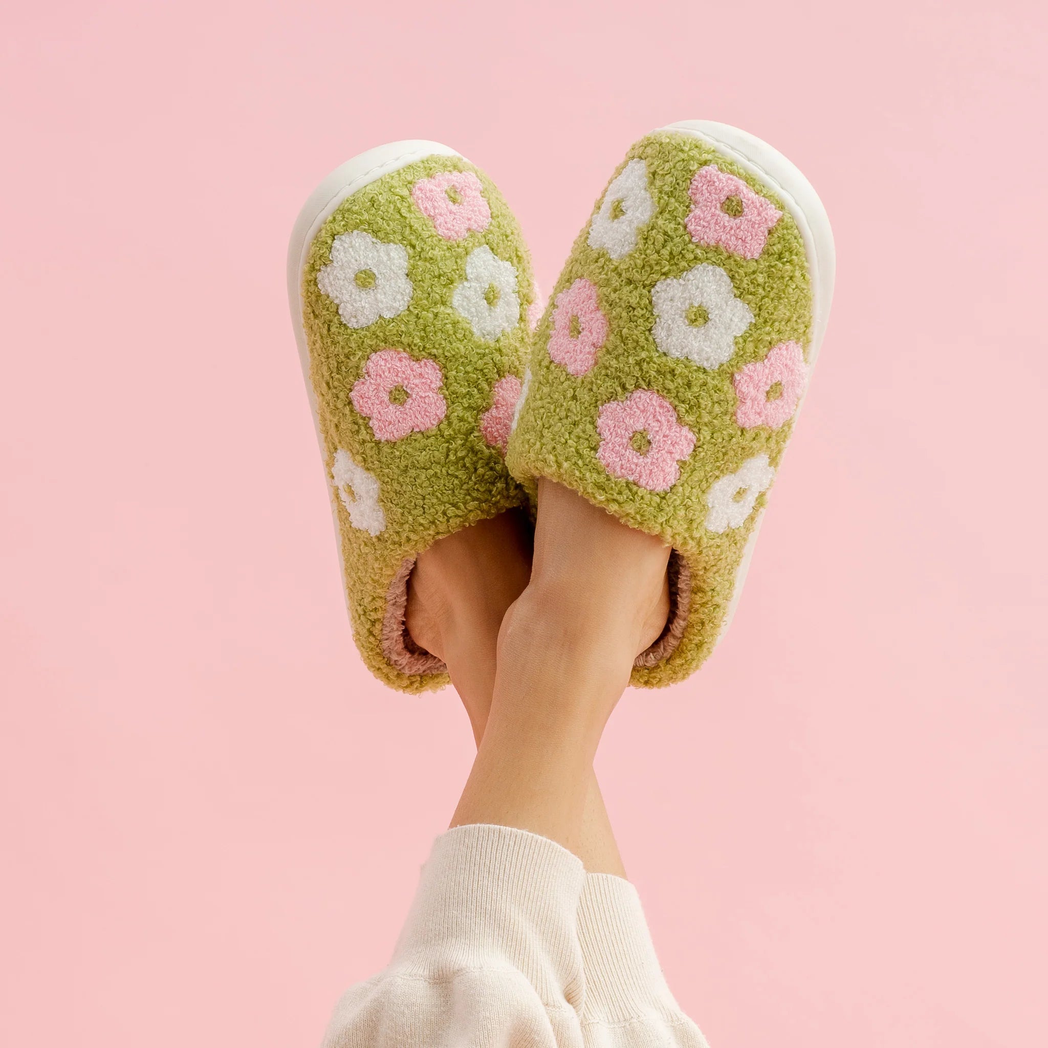 Fuzzy Slippers - Green Flower - DIGS
