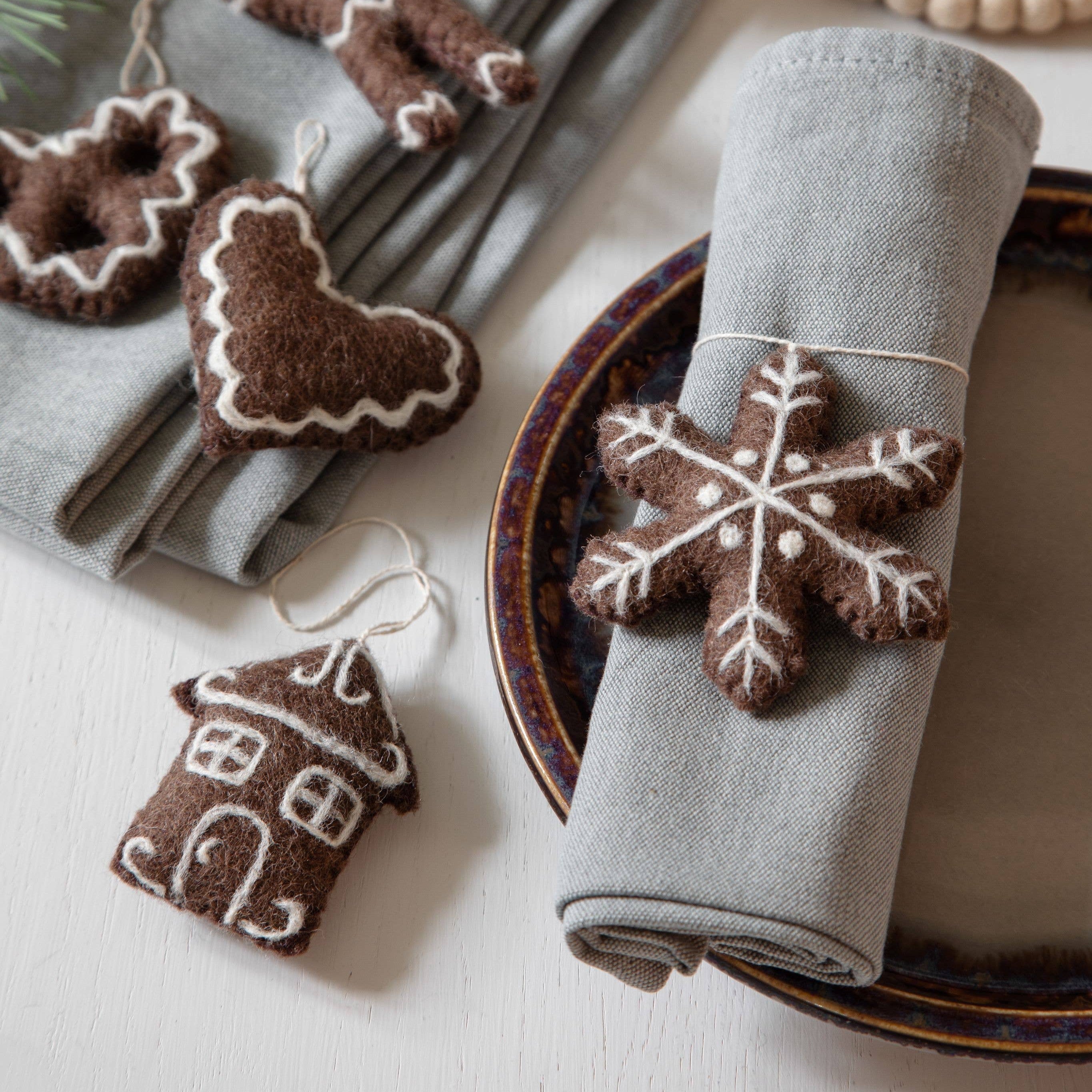 Gingerbread Star Ornament - DIGS