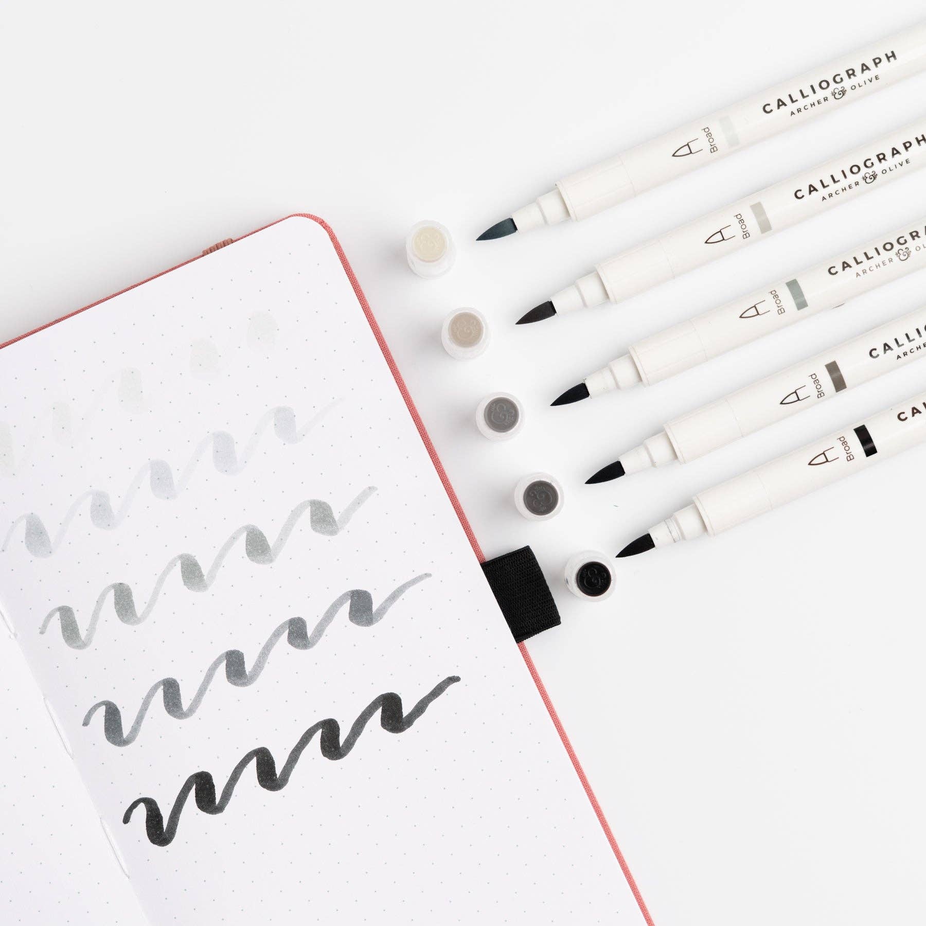 Grayscale Set/5 Calliograph Pens - DIGS