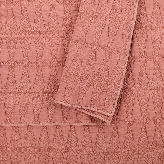 Kahelo 3 - Piece Quilt Set - DIGS