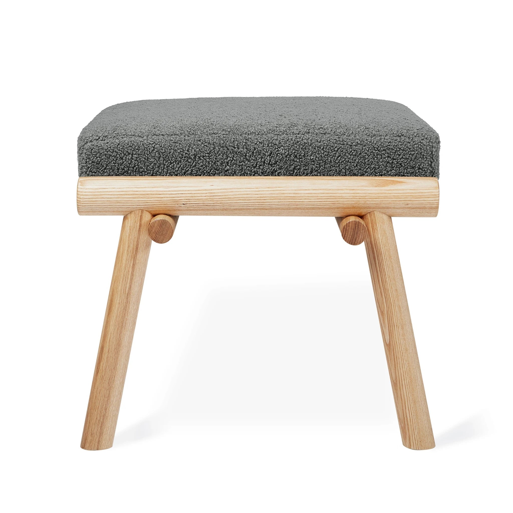Labrador Ottoman - DIGS