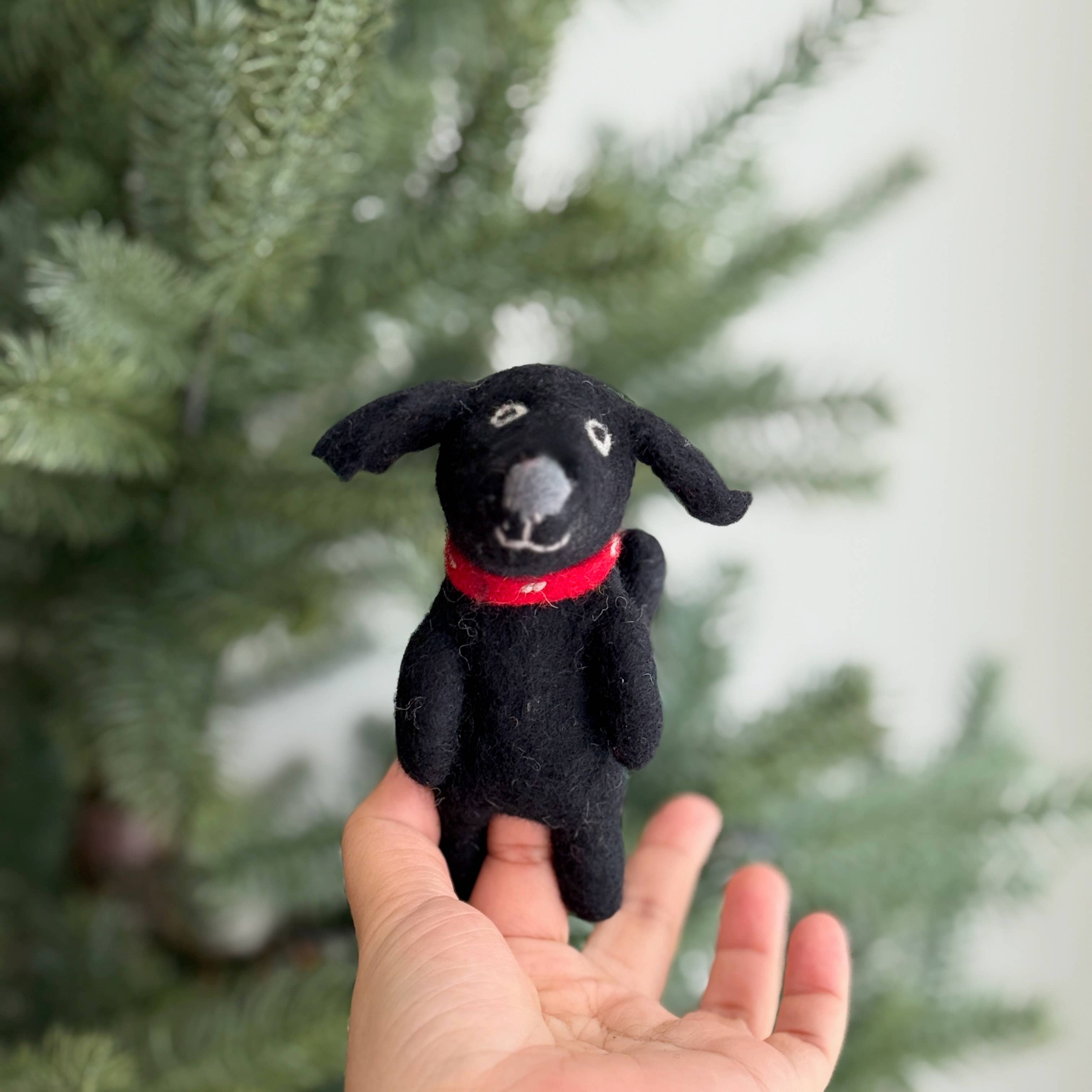 Labrador Retriever Finger Puppet - DIGS