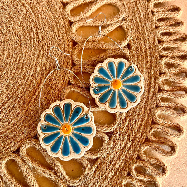 Lazy Daisy Drop Earrings - DIGS