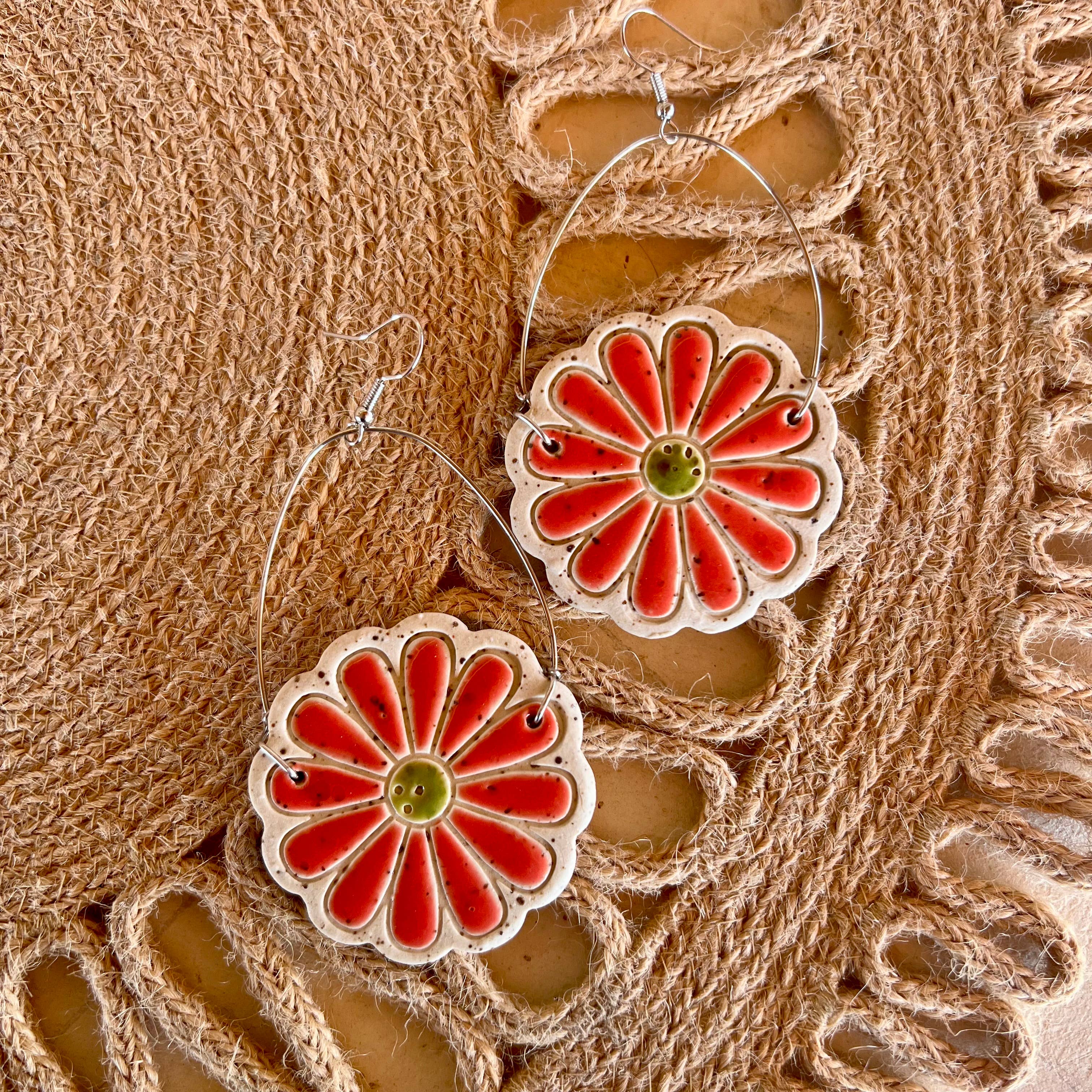 Lazy Daisy Drop Earrings - DIGS