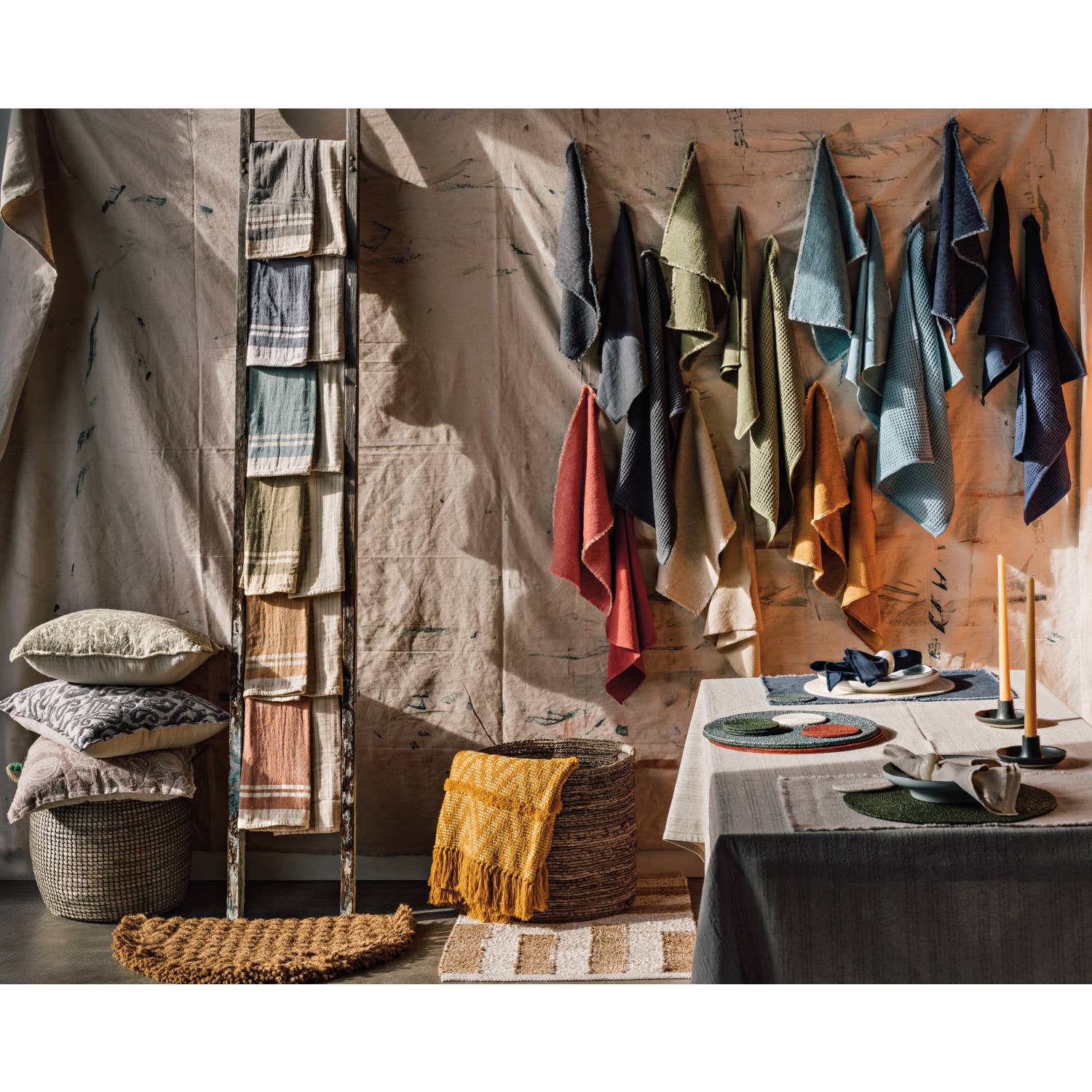 Linea Midnight Woven Dishtowels - DIGS