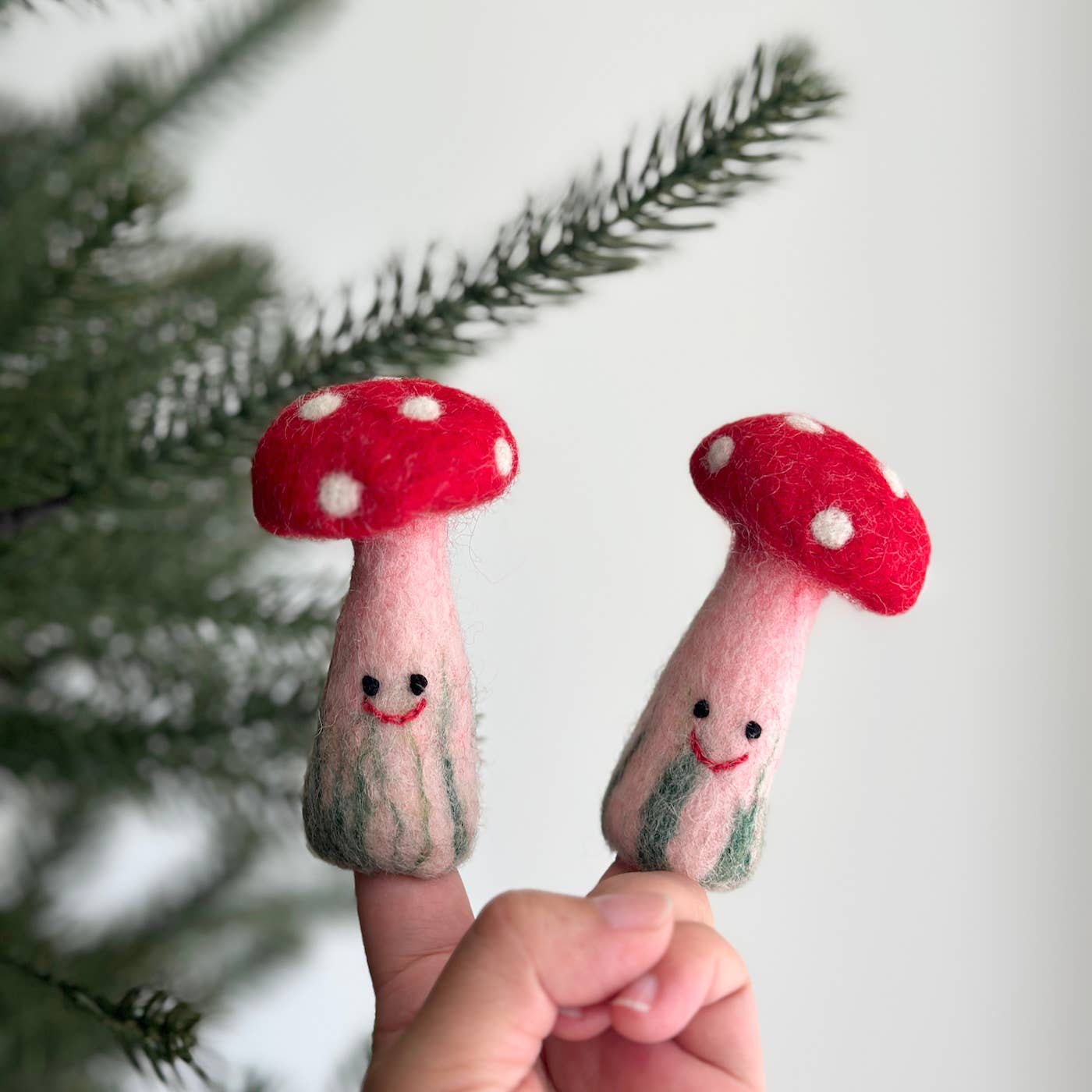 Mushroom Finger Puppet - DIGS