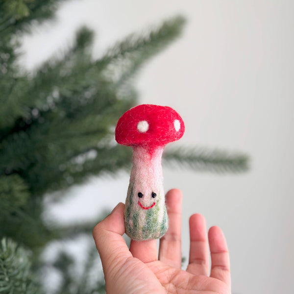 Mushroom Finger Puppet - DIGS