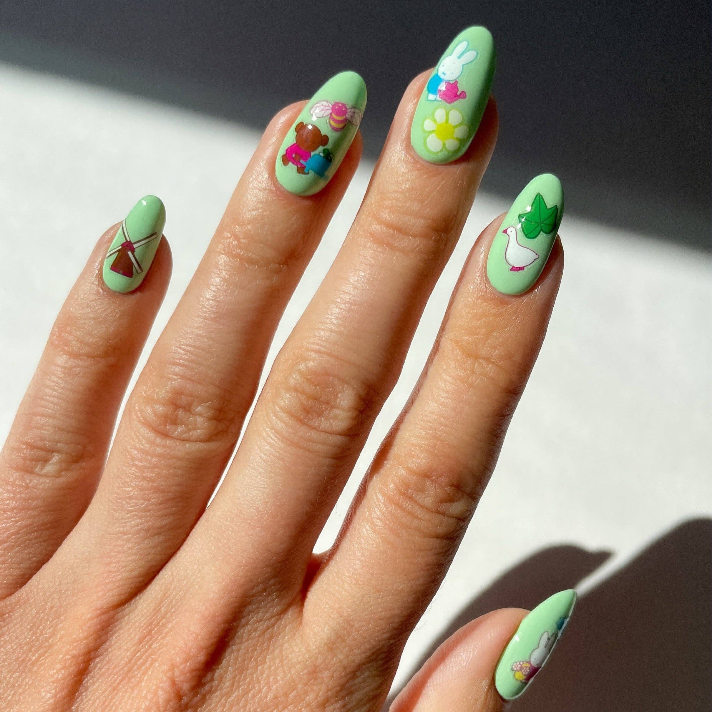 Nail Art Stickers: Miffy in the Garden - DIGS