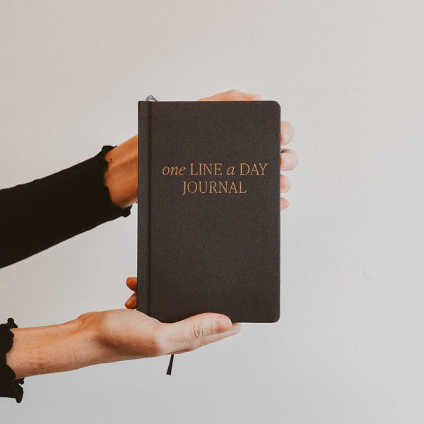 One Line A Day Fabric Journal - Black - DIGS