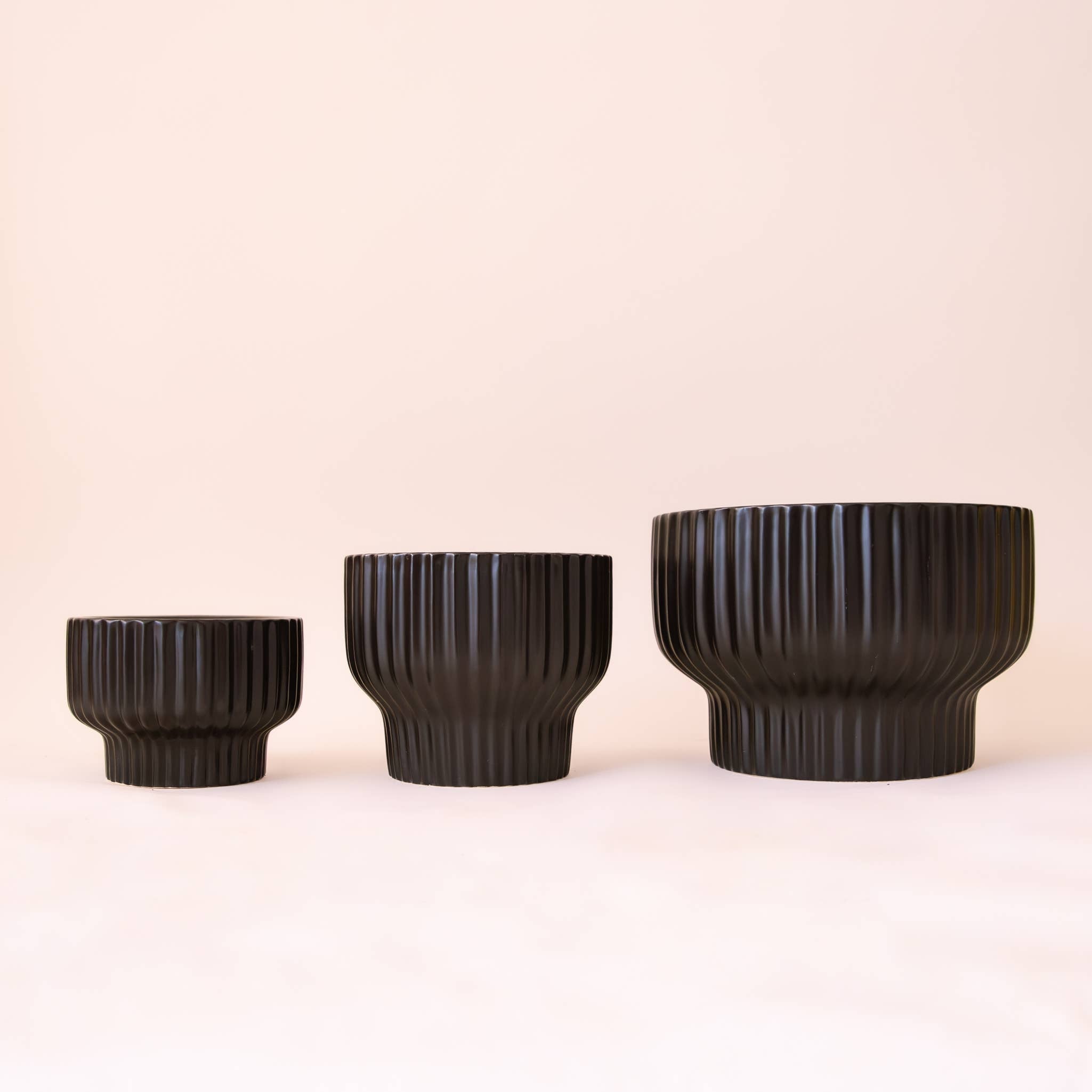 Presley Pedestal Planter - DIGS