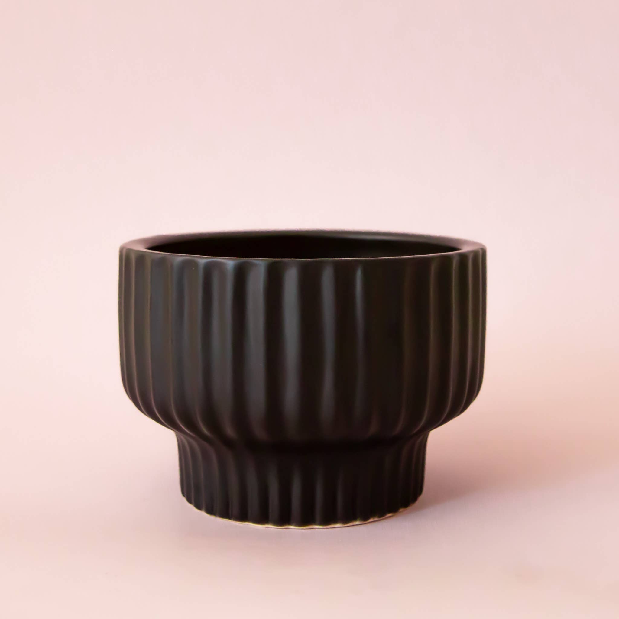 Presley Pedestal Planter - DIGS
