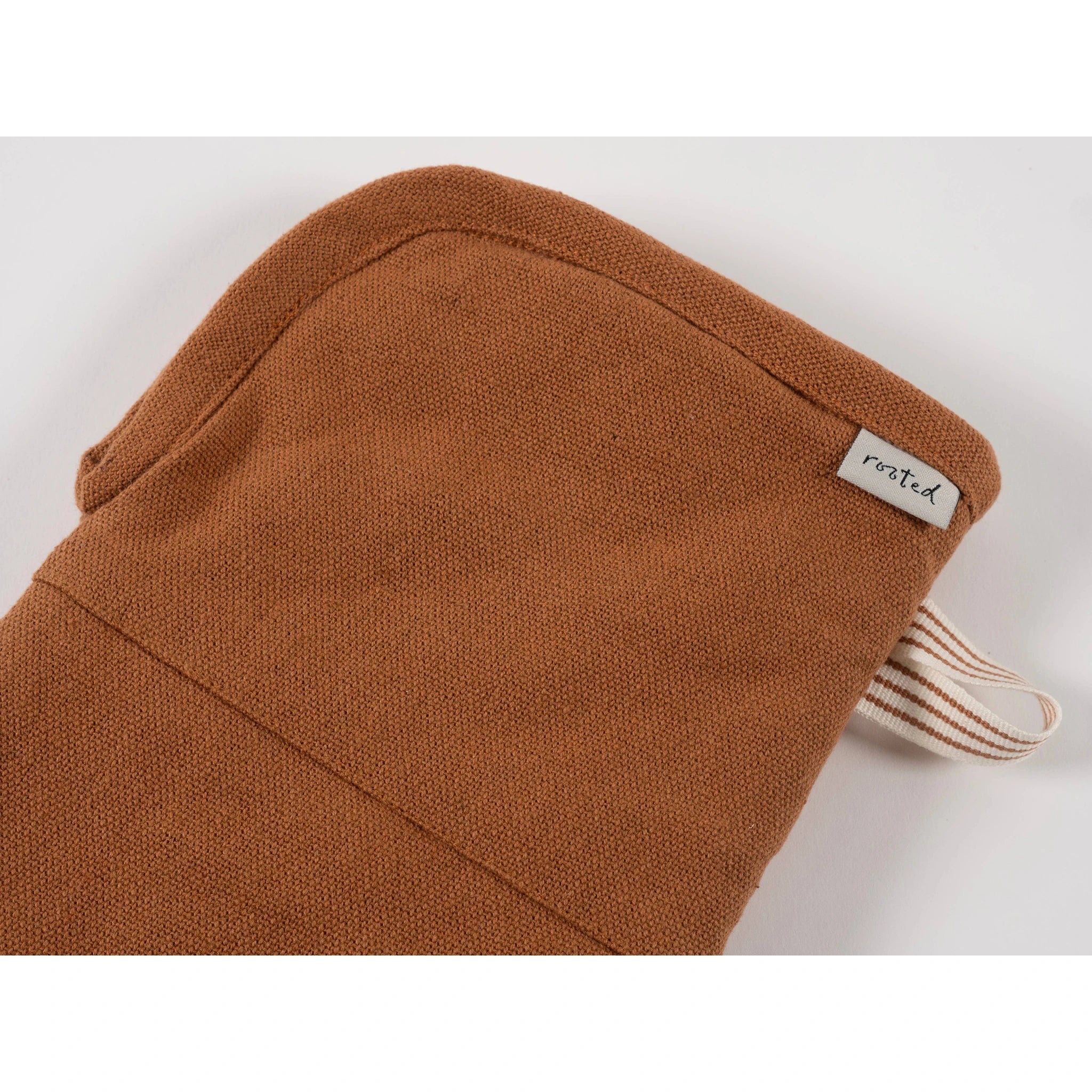 Rooted Sustainable Oven Mitt - DIGS