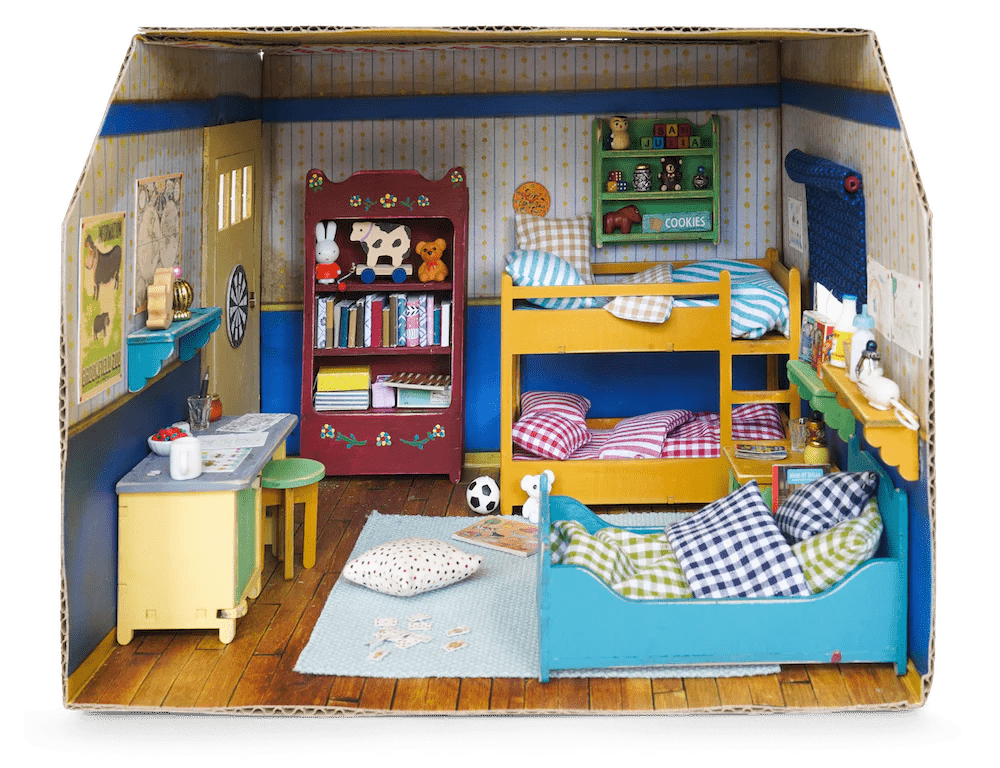 Sam & Julia's Mouse Mansion Furniture Kit: Kid's Room - DIGS