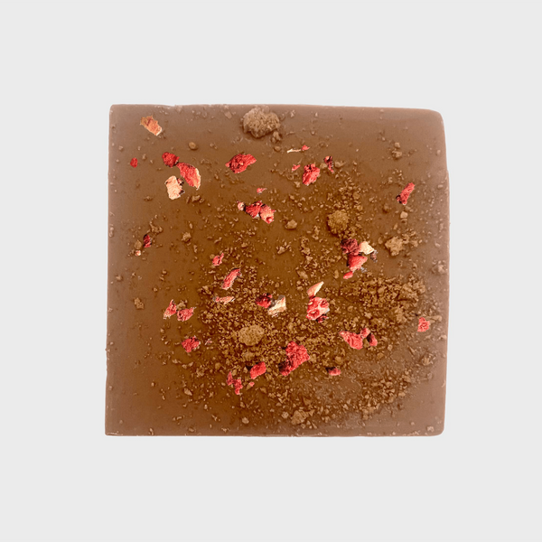 Strawberry Cake White Chocolate Bar - DIGS