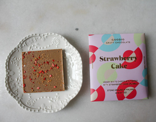Strawberry Cake White Chocolate Bar - DIGS