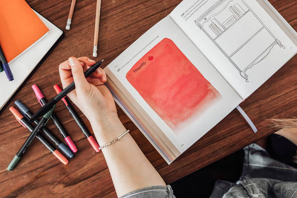 The Daily Play: A 365-Day Art Prompt Journal - DIGS