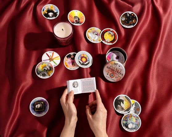 The Wild Unknown Pocket Archetypes Deck - DIGS