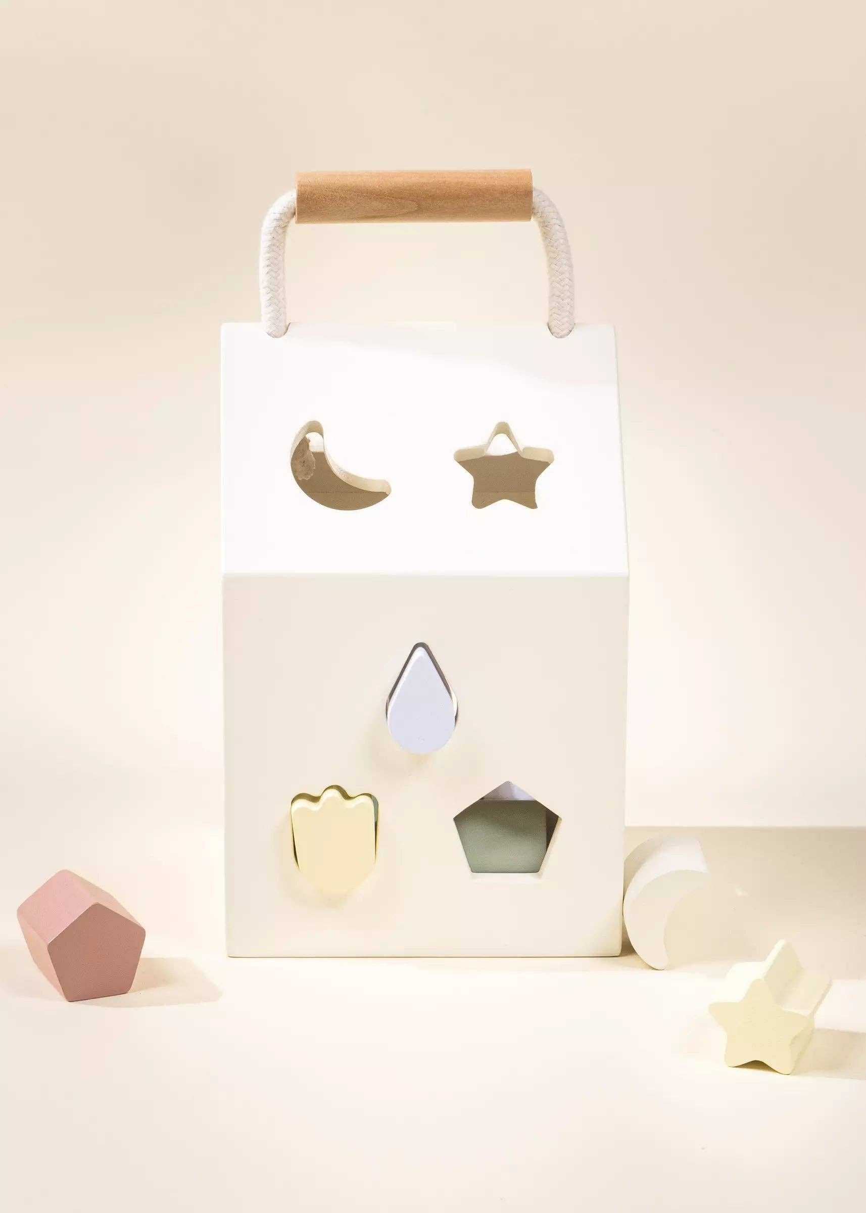 Wooden Shapes Sorting House - DIGS
