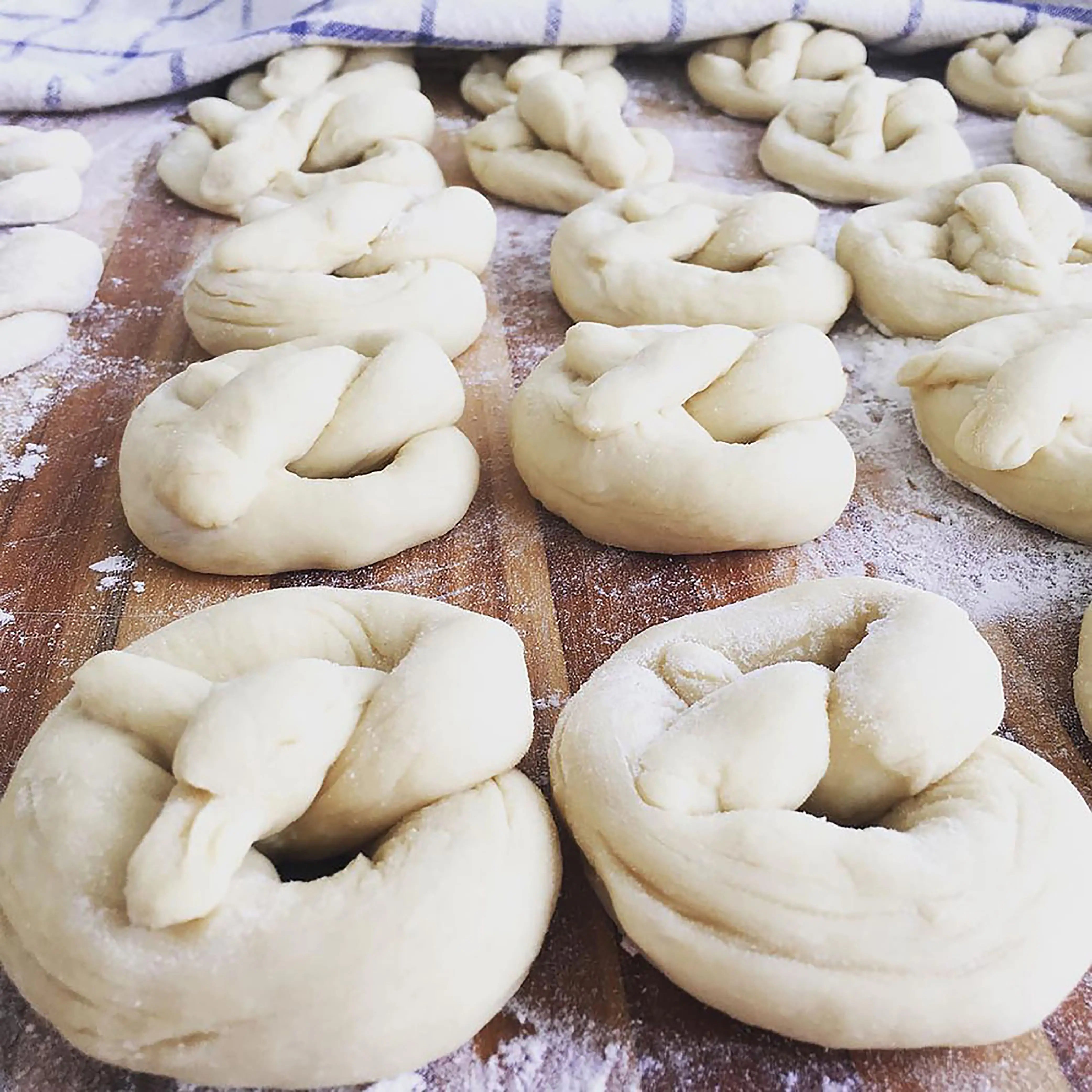 Cinnamon Sugar Pretzel Baking Mix