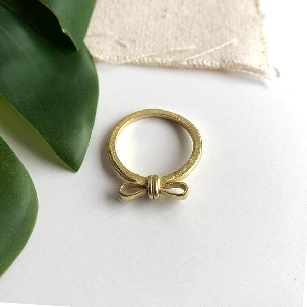 Wrapped Bow Ring: Gold