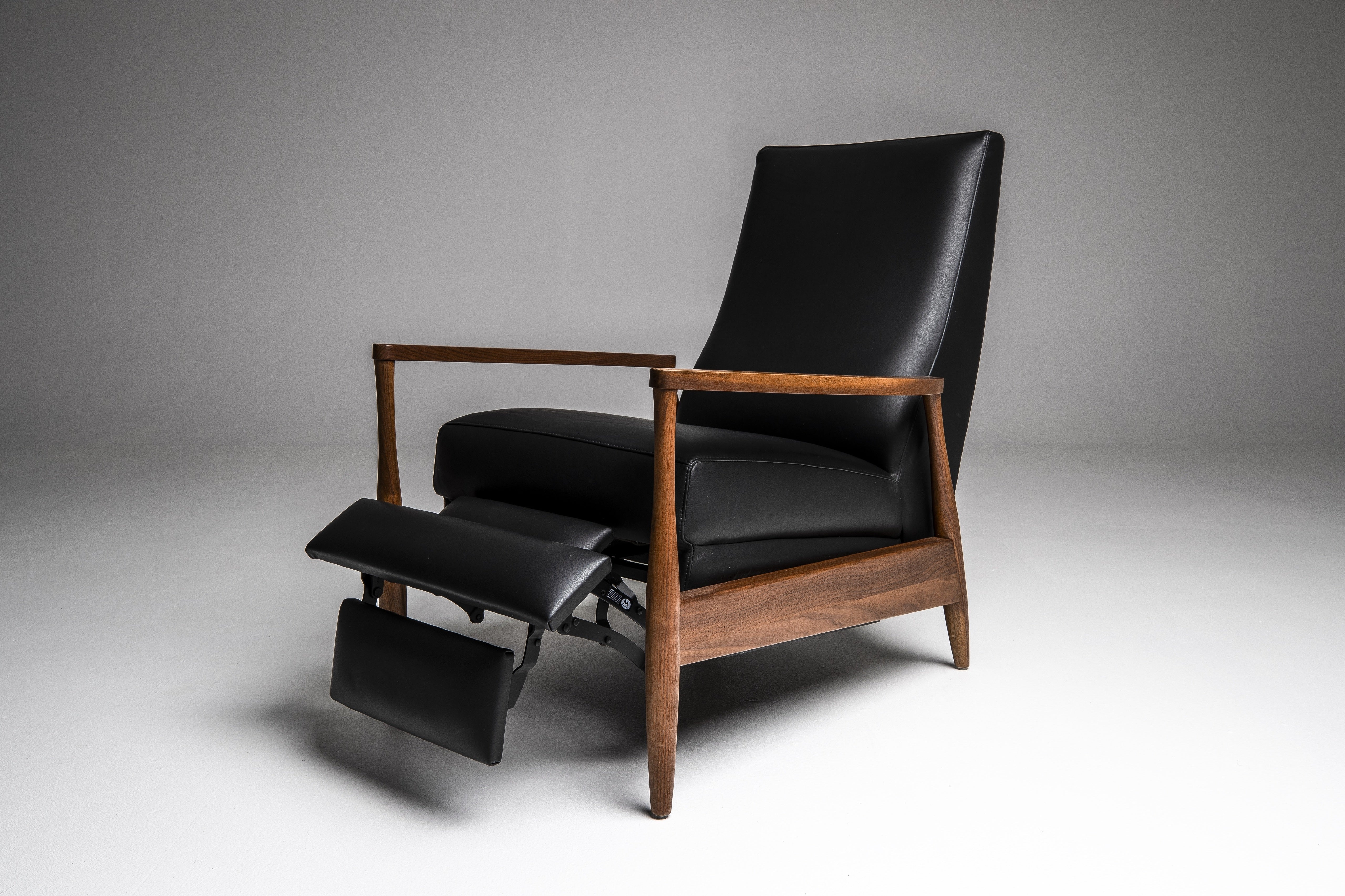 Aston Re-Invented Recliner