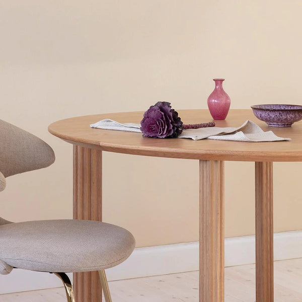 Comfort Circle Dining Table