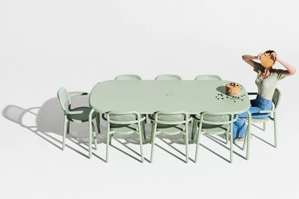 Toni Tablo Dining Table