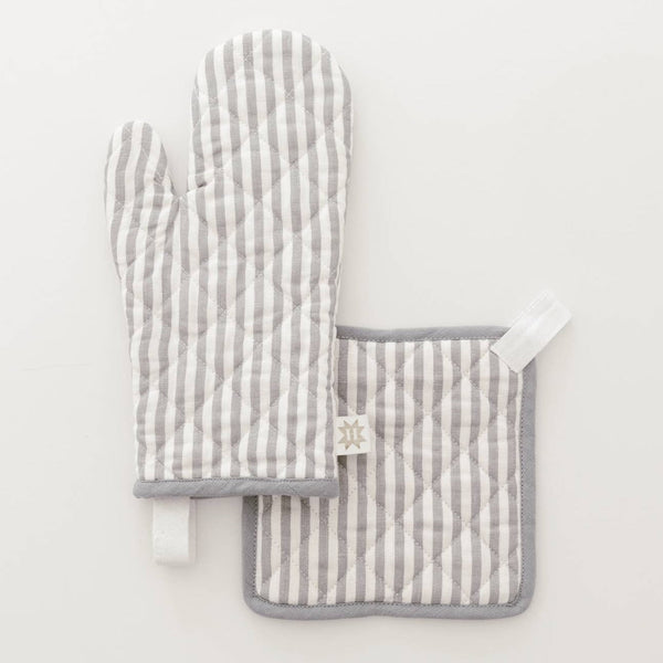 Keepsake Quilted Linen Oven Mitt + Potholder Set - DIGS